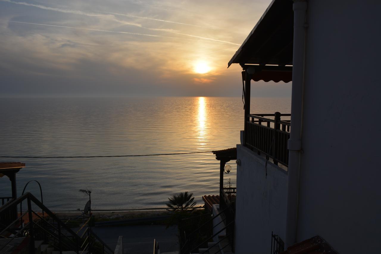 Acrogiali Sunshine Villa Siviri Bagian luar foto
